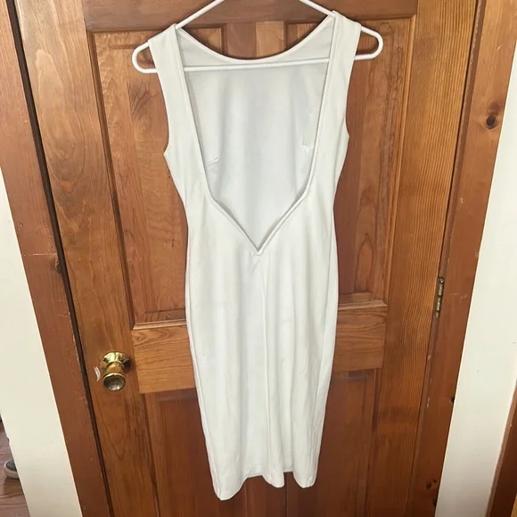 White backless midi lulus dress! - Picture 2 of 3